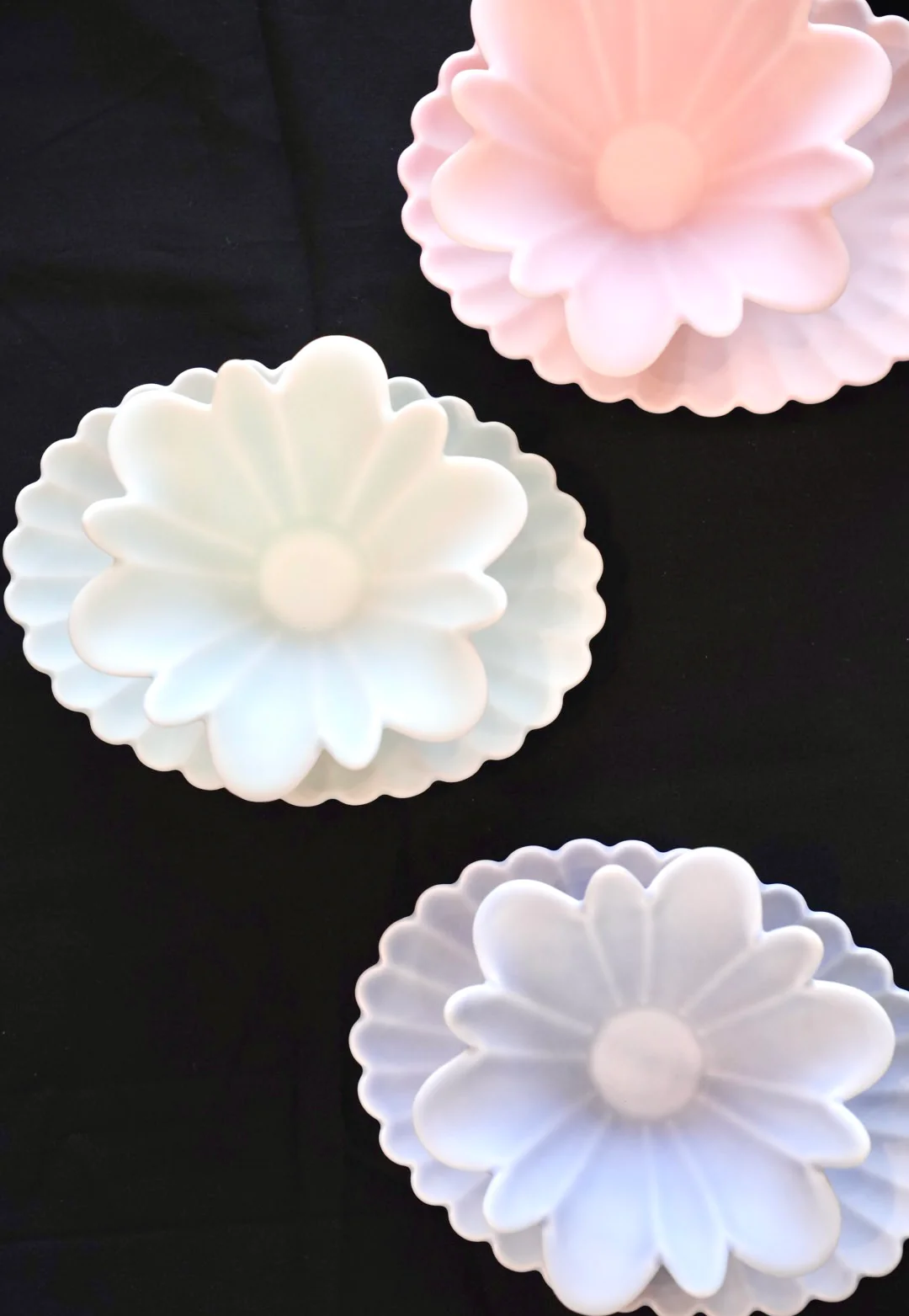 Arita Yaki  Handmade Flower shape Series - Image 5