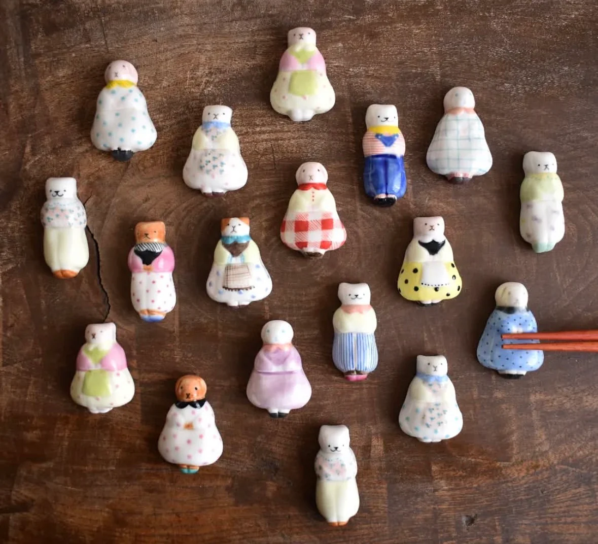 Misa Omote-表 美沙 Kutani Artist Handmade chopstick rest