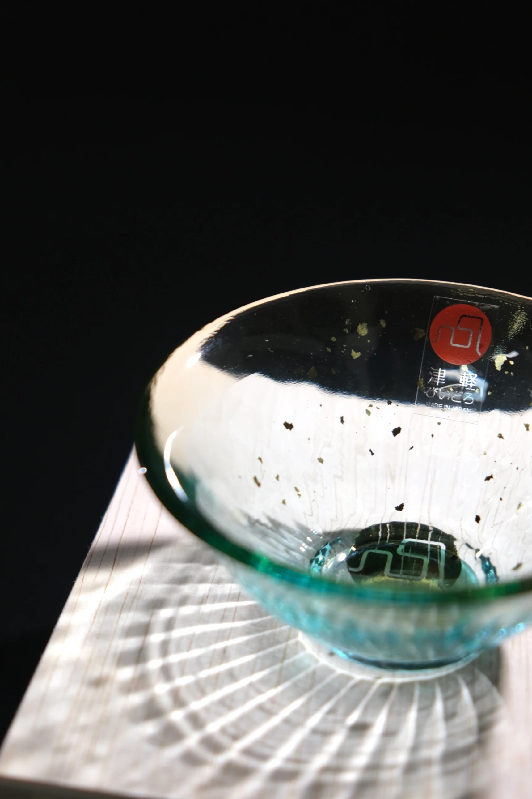 Japan TSUGARU VIDRO SOUKA Gold Plated Handmade Sake Cup - Image 3