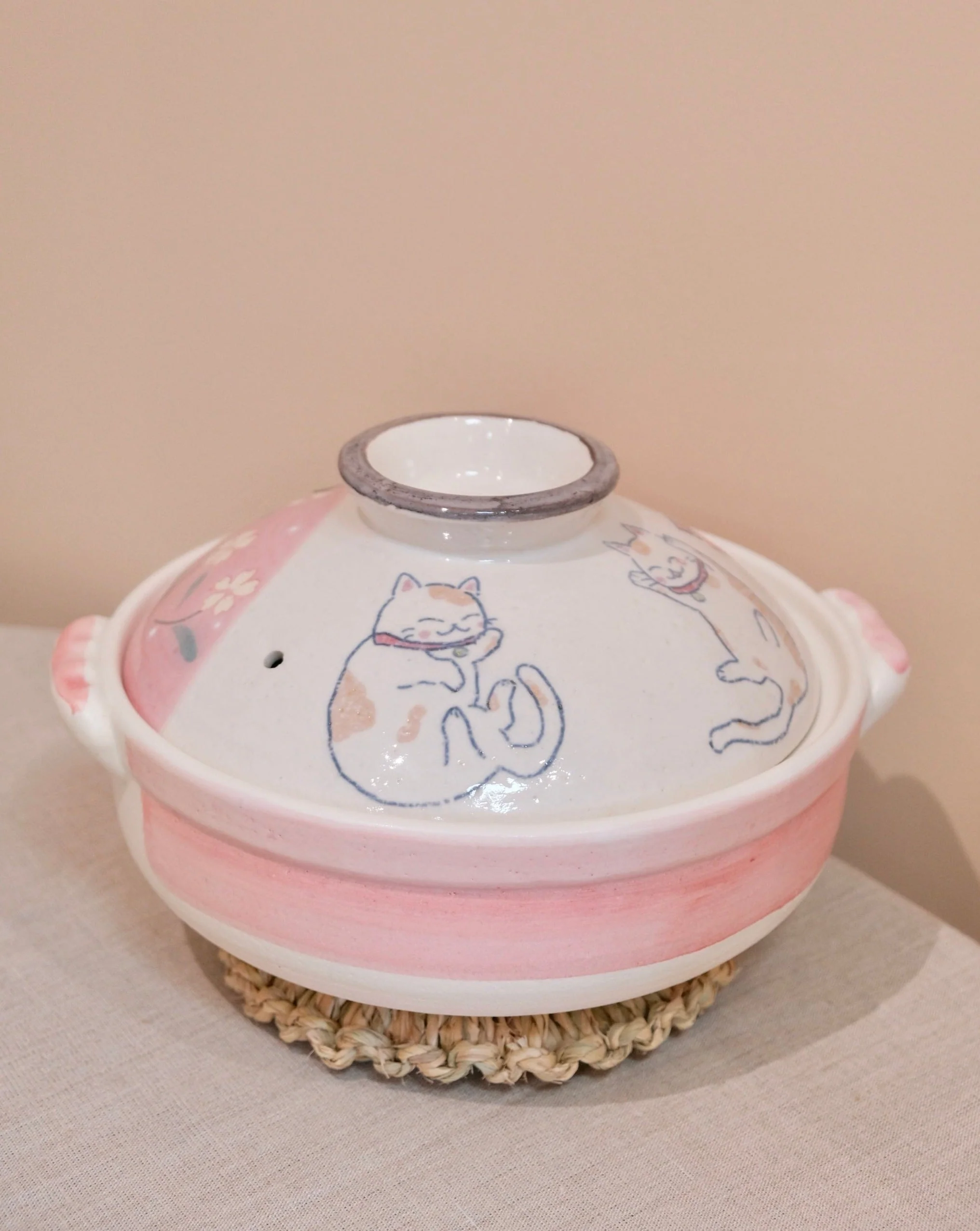 Japan Bankoware Saji Pottery Luky beckoning Cat Donabe No.6 (1-2people) - Image 4