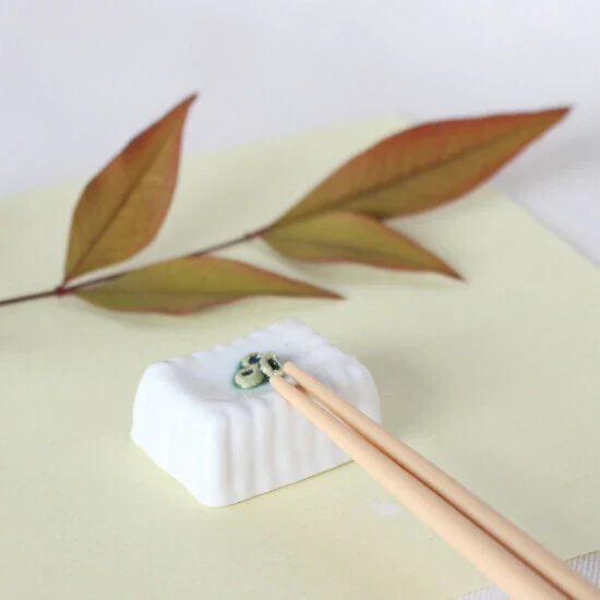 Japan Made Ceramic Chopstick Rest Izakaya Selection - Image 3