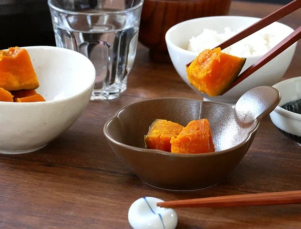 Mino yaki Ceramic Side Dish Bowl with handle - Image 5