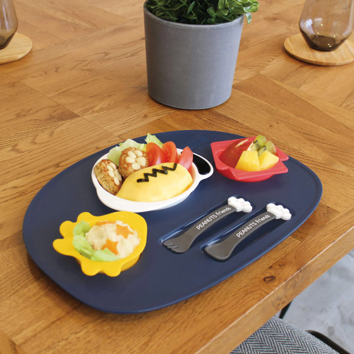 Japan made Snoopy Kids Divided plate set - Image 5