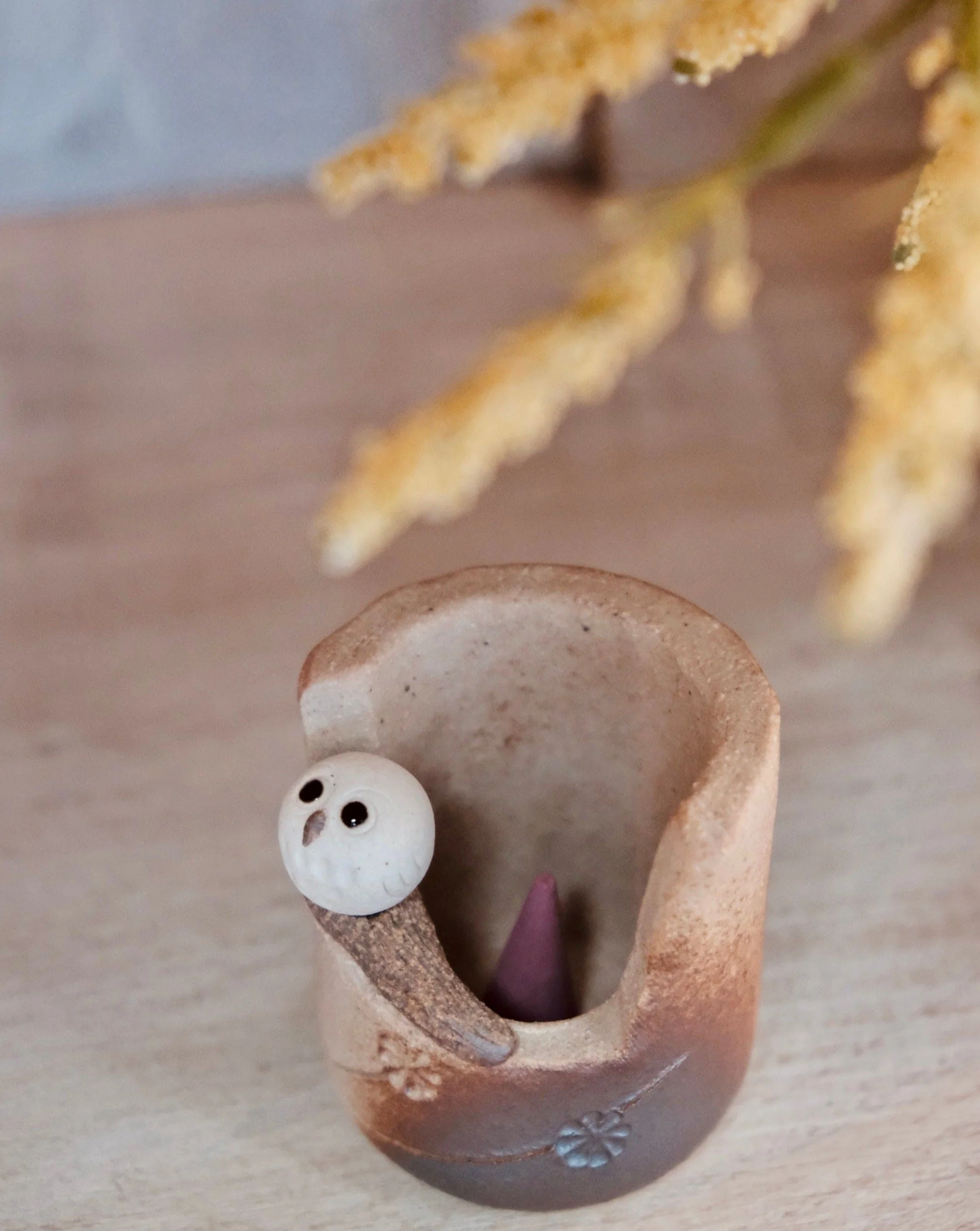 Shigaraki Yaki Owl Incense Stand (Gift box) - Image 5