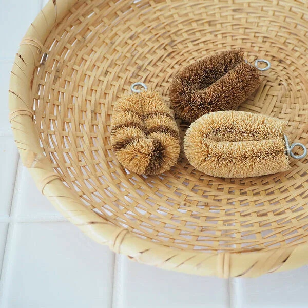 Kame-no-ko Tawashi "CoCo"mini Palm Fiber Scrub Brush - Image 3
