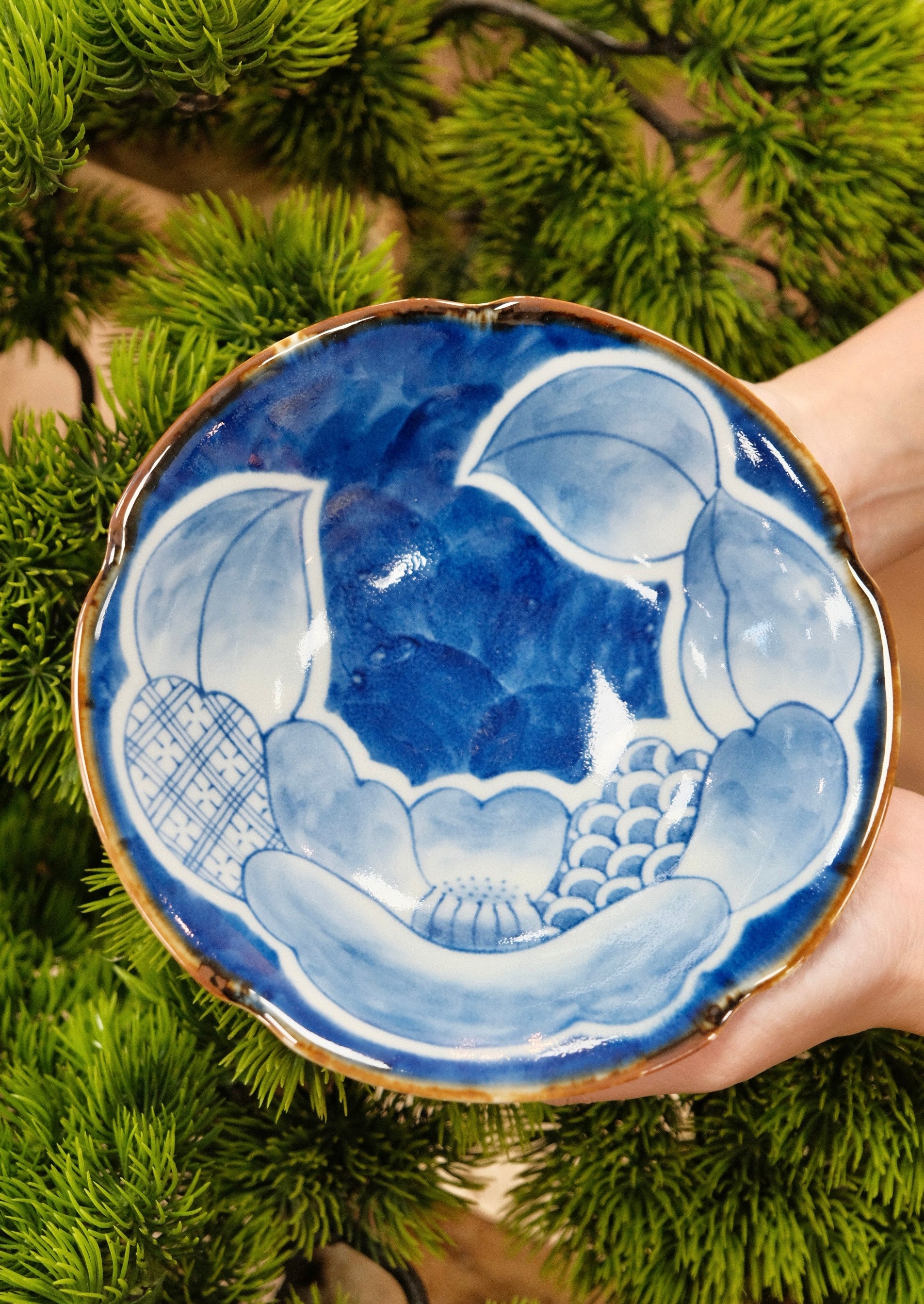 Arita Yaki Sometsuke Blue and White Handmade Dish Bowl (Gift box) - Image 6