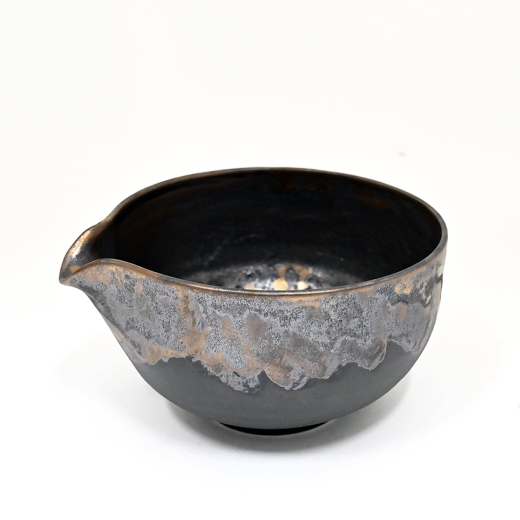 Yukiakari Katakuchi 12oz Matcha Bowl With Spout Mangantataki - Image 2