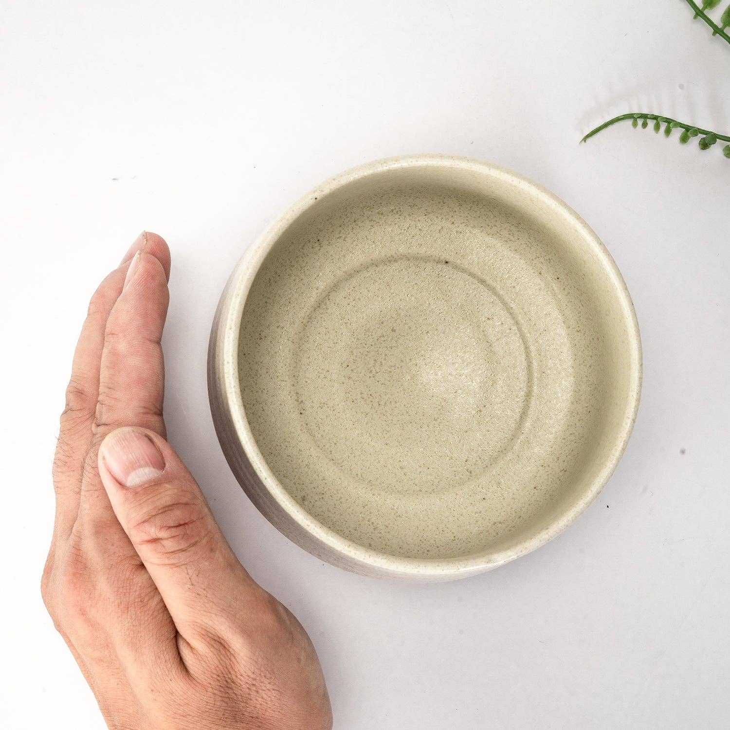 Mino Ware Matcha Set 20oz Matcha Bowl with Whisk and Scoop (Nature White) - Image 2