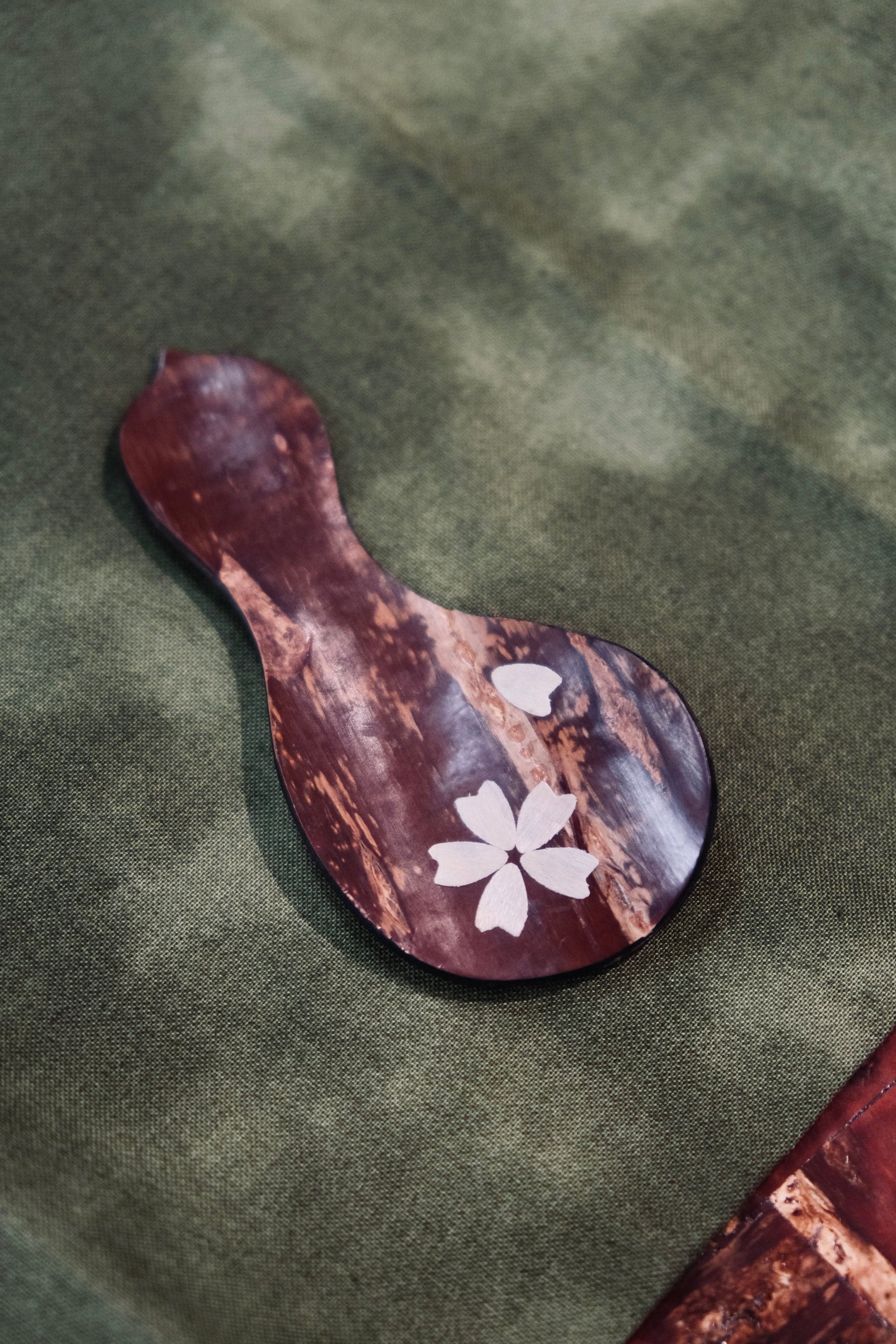 Yatsuyanagi Handmade Sakura Wood Tea Spoon - Image 4
